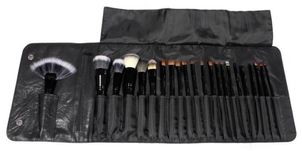 Kit com 22 pinceis